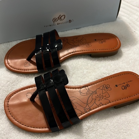 SO Shoes - SO®Emmie Black Women's Strappy Slide Sandals SZ 7 Black